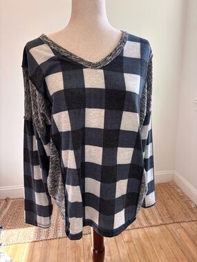 Cato Large Plaid Long Sleeve Tunic Tee Shirt